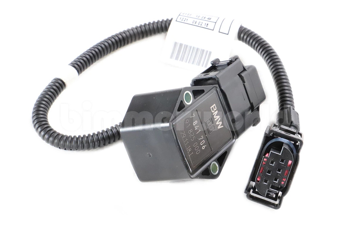 Genuine BMW E9X M3 Throttle Position Sensor (TPS) - 13627841704