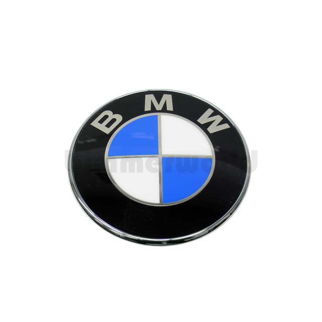 貴重！BMW 5Series 公式ライセンス商品 BMW Roundel Trunk Emblem for BMW E53 X5, E65 745i, 760i, E31, Z3