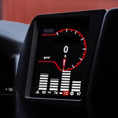 CANchecked-LCD-Data-Gauge-Supra-A90-install-screen-gear-rev-close-sm.jpg