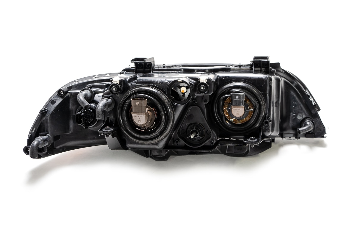 Left Headlight with Clear Parking Light E39 5Series (20012003)