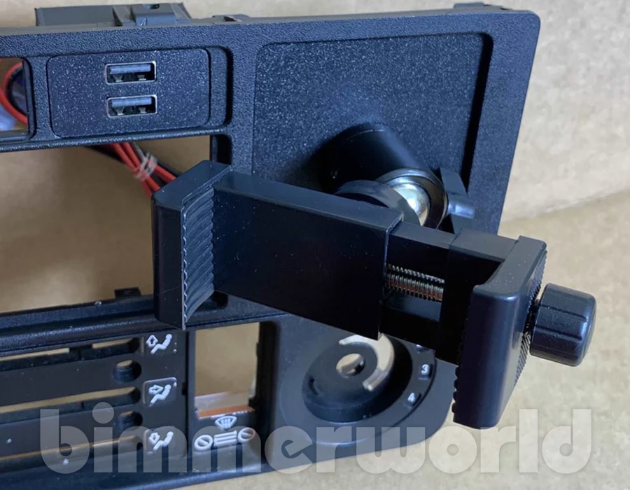 BMW E-Series & F-Series Magnetic Phone Mount main image 0