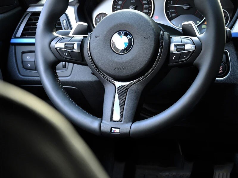 thumbnail image 2 of R44 BMW M SPORT STEERING WHEEL TRIM INSERT IN GLOSS CARBON FIBRE 2 of 14