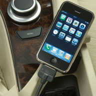 interior-audio-stereo-iphone-cable.jpg